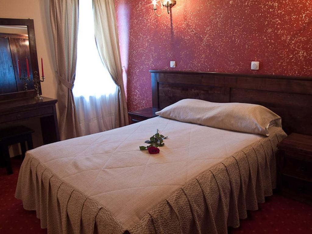 Hotel Castel Dracula Piatra Fantanele Ruang foto